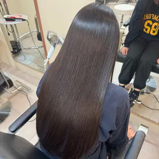 ロング 松葉 柚月のヘアスタイル