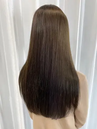 ロング カラー (h)wim natsuのヘアスタイル