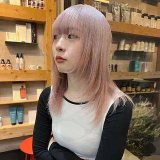 セミロング カラー ブロンド／ブリーチ 【SITY.】のヘアスタイル
