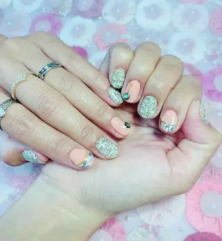 ネイル Y&A nail🌈のネイルデザイン
