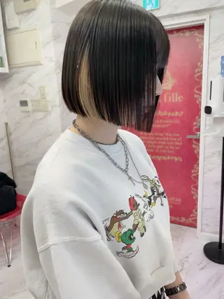 ショート カラー TATSUブリーチ/ ミルクティーベージュのヘアスタイル