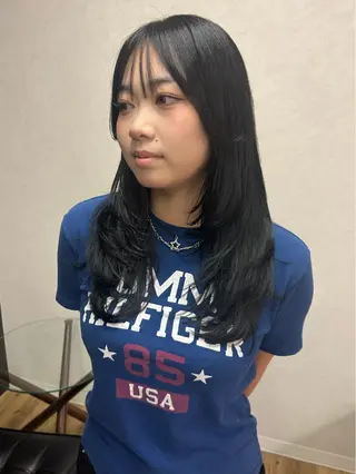 ロング カラー レイヤー/インナー カラー🦋ルイのヘアスタイル