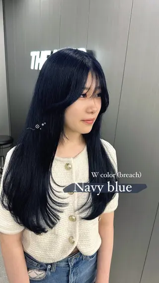 ロング カラー 暗髪🩶ラベンダー/ ブルー/ユウナ🤍のヘアスタイル