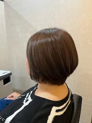 ショート カラー 今井 杏奈のヘアスタイル