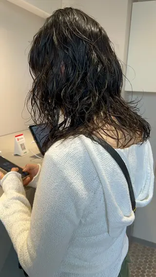 ミディアム パーマ 樋野 亮のヘアスタイル