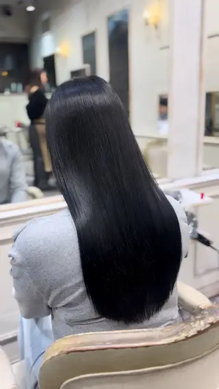 ミディアム 美髪矯正 透明感 カラー⭐️ユウキのヘアスタイル