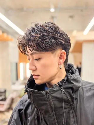 ショート メンズ センターパート職人 柏/メンズ/ ハルキのヘアスタイル