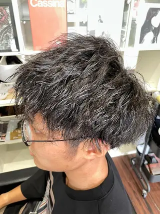 ショート パーマ メンズ シンヤヘアーズ 泉大津本店のヘアスタイル