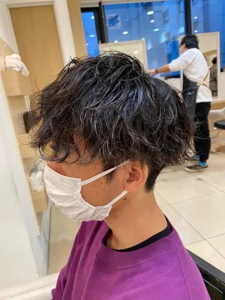 ショート パーマ メンズ メンズ特化型美容師 栗山勇人のヘアスタイル
