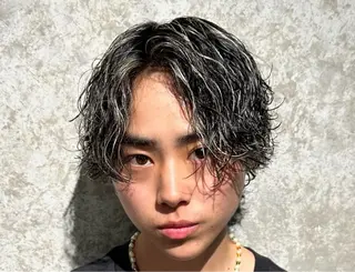 カラー パーマ メンズ REGNO by GLANZ所属・KAMINAO HIRYUのヘアスタイル