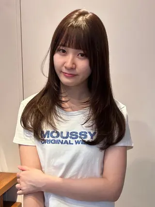 セミロング カラー ナチュラル大人っぽい スタイル　MAORIのヘアスタイル