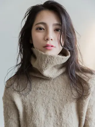 ロング カラー ツジガキ ユウスケのヘアスタイル