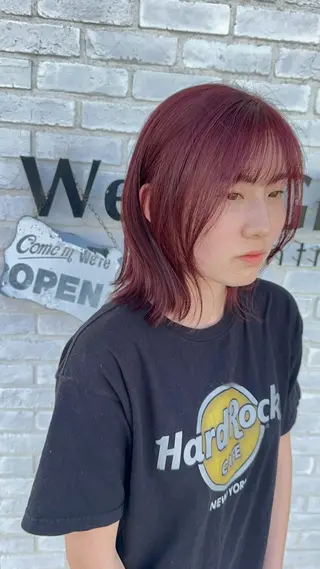 ミディアム Well's TAIGAのヘアスタイル