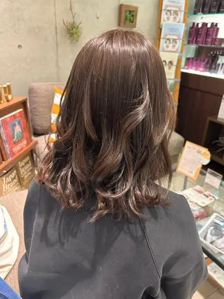 カラー 増渕 里奈のヘアスタイル