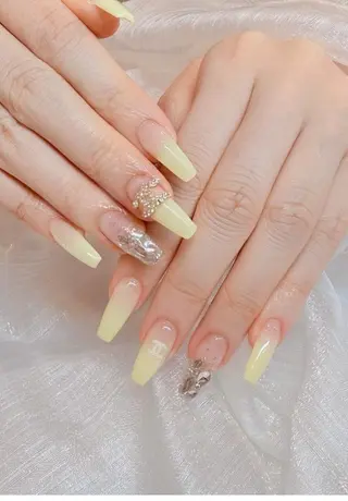 カラー NANA nail 西川口店のネイルデザイン