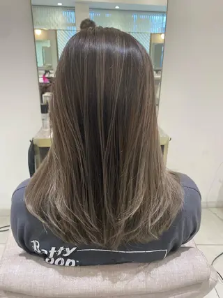ミディアム カラー 渡辺　亮/ 白髪ぼかし/髪質改善のヘアスタイル