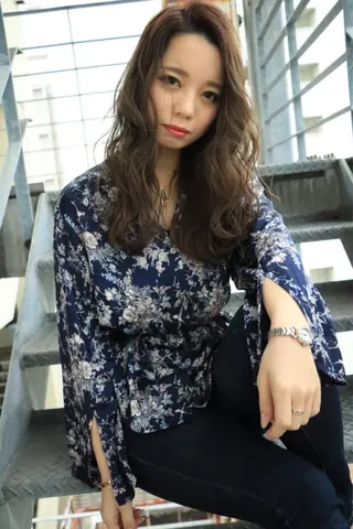 ロング カラー 髪質改善will hairdesignのヘアスタイル