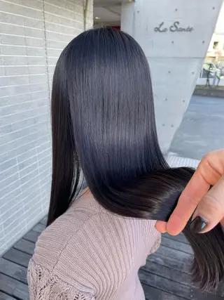 ロング 山木 裕子のヘアスタイル