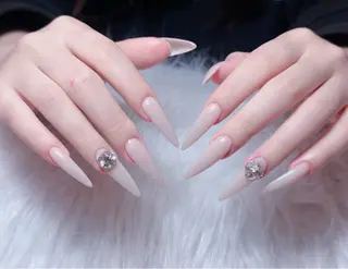 ネイル Aimee Nail Studioのネイルデザイン