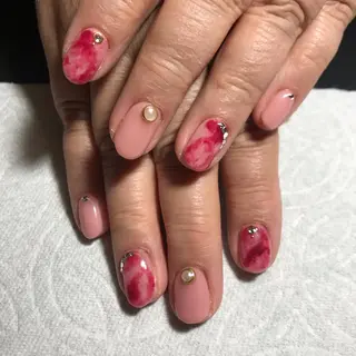 ネイル ECLAT エクラ所属・寺山 千鶴のネイルデザイン