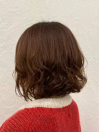 ミディアム カラー パーマ ヘアアレンジ デザインカラー✨ 日高桃佳のヘアスタイル