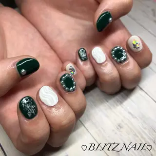 ネイル BLITZ Nail 岩田💅🏻✨のネイルデザイン
