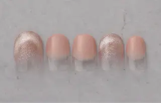 ネイル ゆら 練習生💅🏻のネイルデザイン