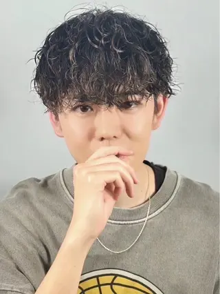 セミロング ヒロ銀座ヘアーサロン所属・西脇 杏奈のヘアスタイル