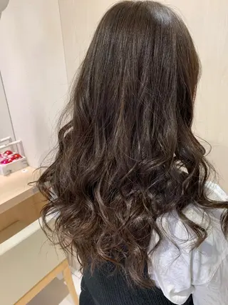 セミロング カラー 店長ハイトーンカラー 柞山史奈のヘアスタイル