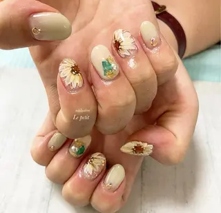 ネイル 石野 広佳のネイルデザイン