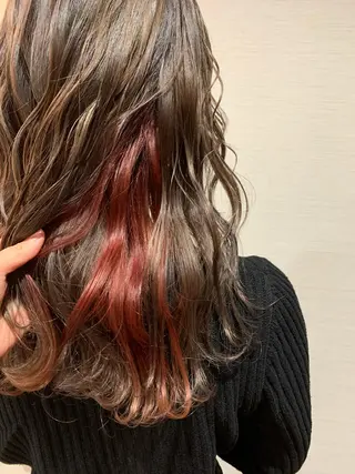 セミロング カラー 蓮見  友里のヘアスタイル