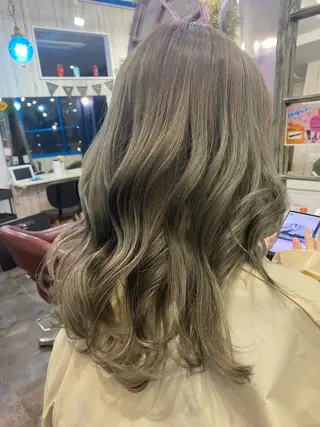 セミロング カラー くせ毛多毛特化 高橋　淳のヘアスタイル