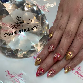 ネイル ネイルリボン 受付スタッフのネイルデザイン