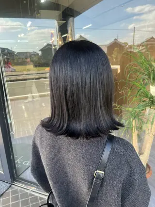 ミディアム alu yuinaのヘアスタイル