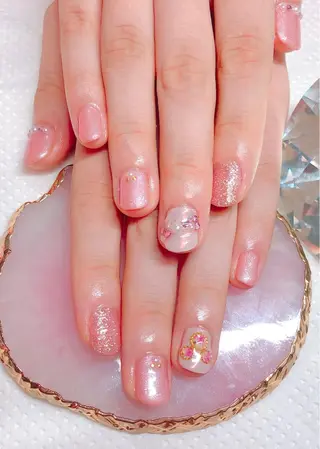 ネイル CROWN プライベートサロンのネイルデザイン