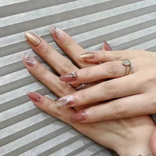 ネイル Rainrain💧 パーツ豊富、やり放題のネイルデザイン