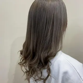 セミロング カラー ヘアアレンジ ワタナベ リリコのヘアスタイル