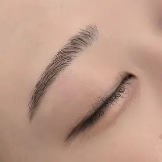 アイブロウ グランアイ𑁍 船橋北口店菊間のマツエク・マツパデザイン