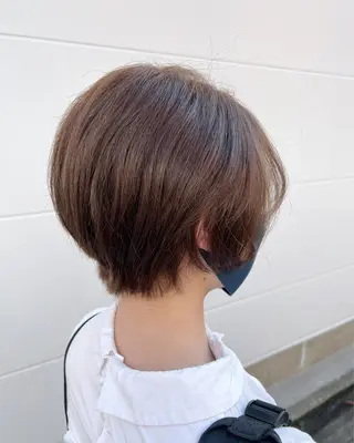 ショート カラー まさき✂︎ブリーチ／ デザインカラーのヘアスタイル
