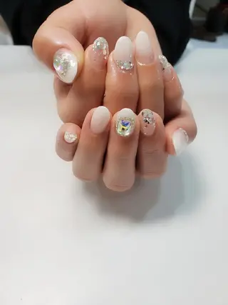 ネイル 早坂  のネイルデザイン