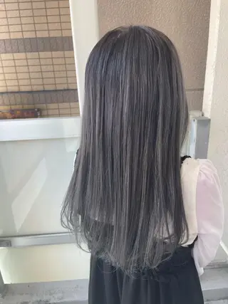 ロング カラー 岩谷/ブリーチ 🪽透明感カラーのヘアスタイル
