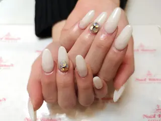 ネイル ネイルリボン 受付スタッフのネイルデザイン