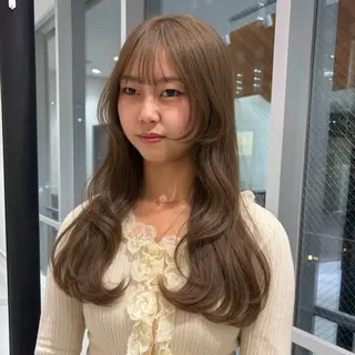 ロング カラー 高発色ブリーチ/ ハイレイヤー🪽aiのヘアスタイル