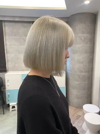 ミディアム ♡似合わせハイトーン ♡maiのヘアスタイル