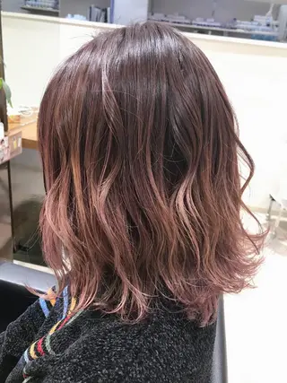 ミディアム カラー 藤井 健のヘアスタイル