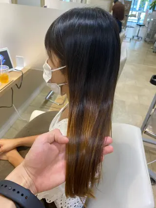 ロング カラー パーマ ヘアアレンジ メンズ キッズ ネイル マツエク・マツパ 韓国🇰🇷レイヤー カットオリーブカラーのヘアスタイル