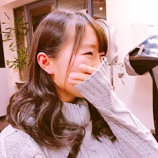 ロング 前之園 ひかるのヘアスタイル