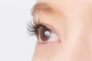 マツエク・マツパ Aya Pilinaの眉毛・アイブロウイメージ