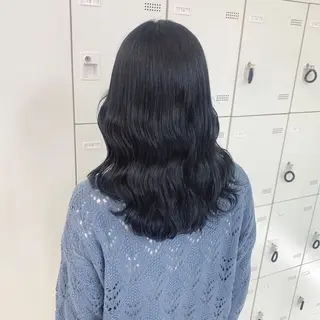 ミディアム カラー ヘアアレンジ 🪞official THREE 横浜🎀のヘアスタイル