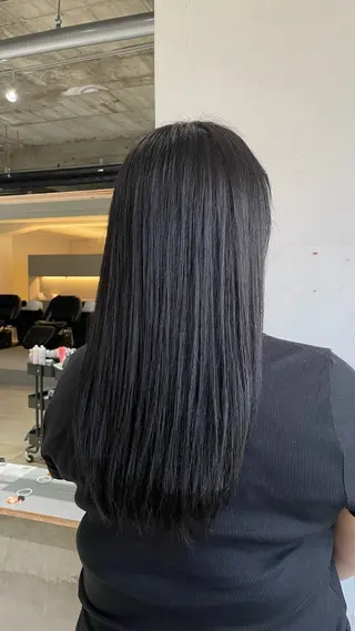 ロング カラー 安藤 まりのヘアスタイル